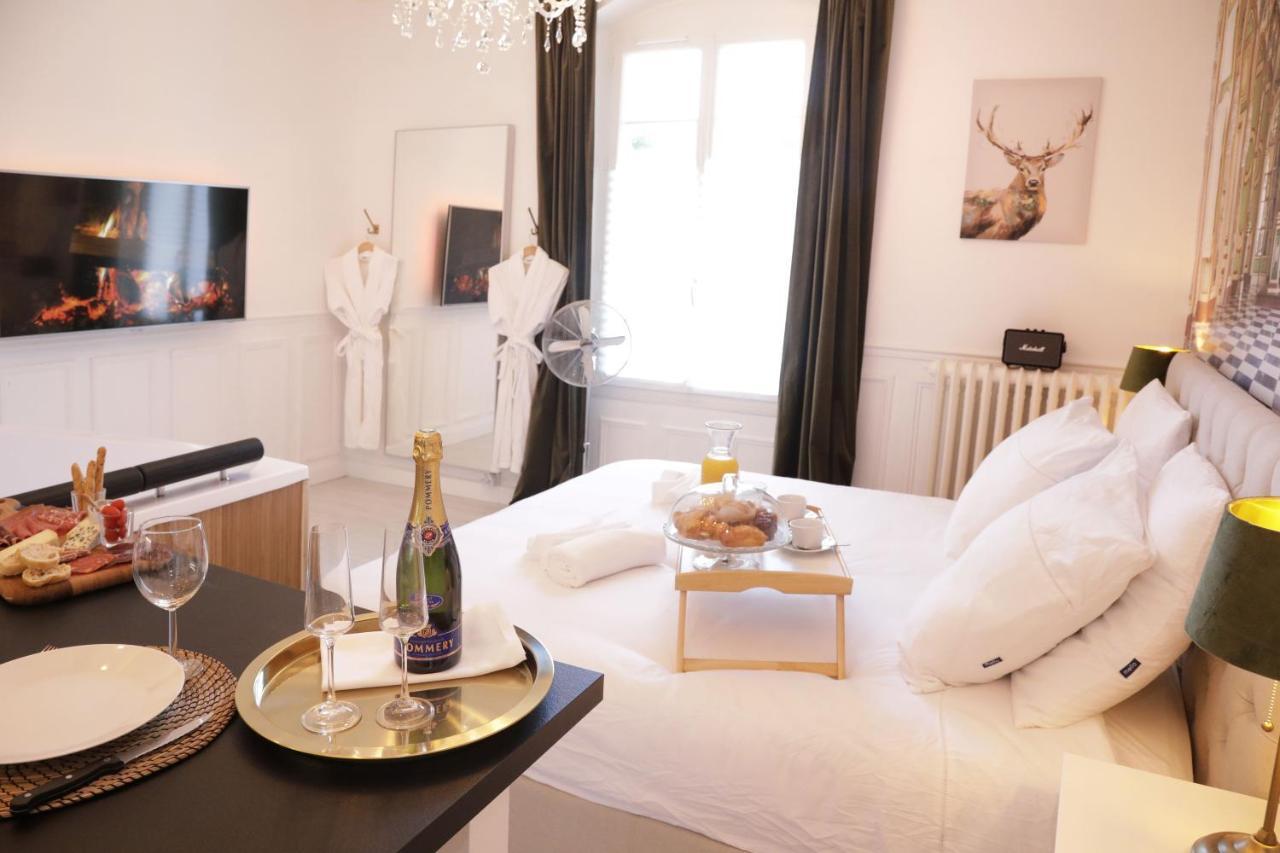 Appartamento La Marquise - Cosy Flat - Jacuzzi - Senlis Senlis  Esterno foto