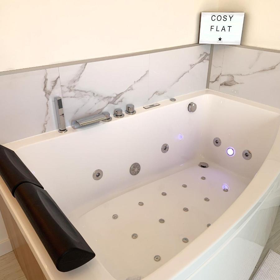 Appartamento La Marquise - Cosy Flat - Jacuzzi - Senlis Senlis  Esterno foto